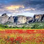 Villa Meteora Mary's Mansion
