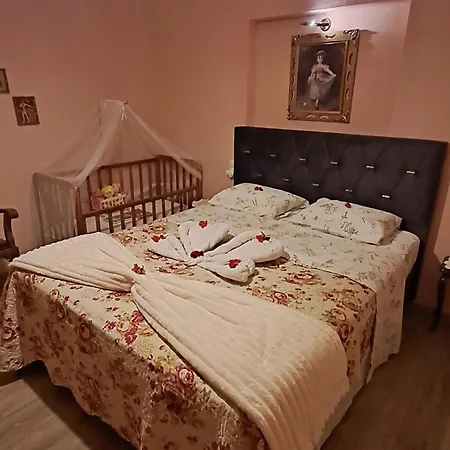 Meteora Mary's Mansion *